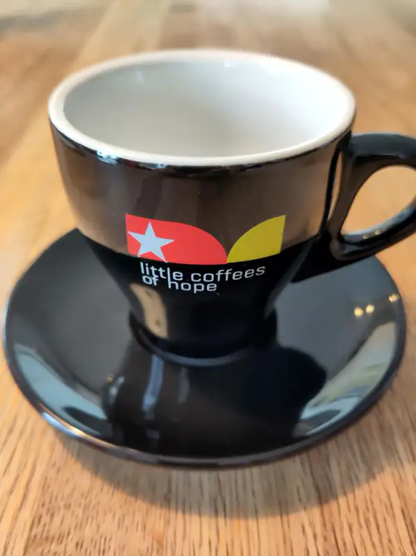 Kaffee-Tasse Flat white Little Coffees of Hope